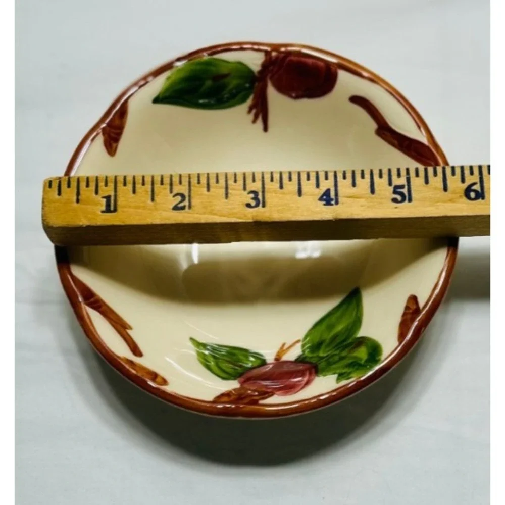 Vintage Franciscan Apple 6pc Dinnerware Plates Coffee & Tea Cups England